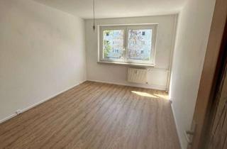Wohnung mieten in Max-Planck-Str. 2-10, 16225 Eberswalde, Alltagstaugliche 3-Zimmer-Wohnung mit Balkon in Eberswalde