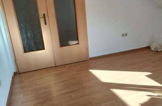 Wohnung mieten in Saarstr. 12, 55424 Münster-Sarmsheim, Gepflegte 3-Zimmer-Dachgeschosswohnung mit EBK in Münster-Sarmsheim