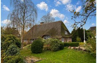 Haus kaufen in 25873 Rantrum, 10 Autominuten von Husum: Wunderschönes Reetdachhaus mit großem Garten in ruhiger Dorfrandlage !