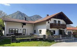 Haus kaufen in 83324 Ruhpolding, Gemütliches 2-Familienhaus mit Einliegerwohnung in herrlicher, ruhiger Dorfkernlage von Ruhpolding