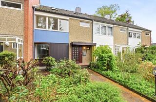 Reihenhaus kaufen in 22885 Barsbüttel, Renovierungsbedürftiges Reihenhaus mit schönem Garten, Vollkeller und zwei Einzelgaragen