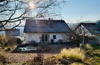 Einfamilienhaus kaufen in 97922 Lauda-Königshofen, Charmantes Einfamilienhaus mit Traumgarten am Dorfrand von Unterbalbach