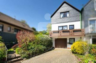 Doppelhaushälfte kaufen in 42477 Radevormwald, Gemütliche Doppelhaushälfte mit integrierter Garage in familienfreundlicher Lage!