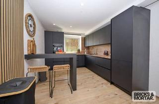 Haus kaufen in 89264 Weißenhorn, Weißenhorn - Drei Generationen unter einem Dach! Modernisiertes Juwel in bester Innenstadtlage