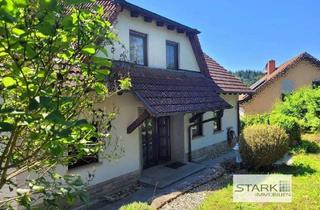 Einfamilienhaus kaufen in In Der Beund 3, 97268 Kirchheim, Kirchheim - Gepflegtes Wohnhaus in ruhiger Lage - ursprünglich zum Selbstbezug gebaut! Für eine oder drei Parteien!