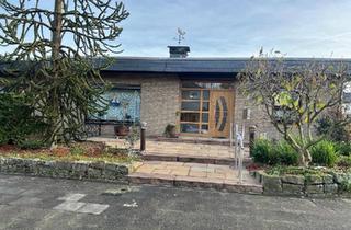 Einfamilienhaus kaufen in 47198 Duisburg, Duisburg - Tolles HausBungalow wartet auf neue Eigentümer