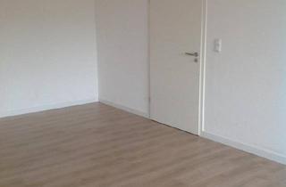 Wohnung kaufen in 32051 Herford, Herford - Renovierte helle 2-Zimmer Eigentumswohnung