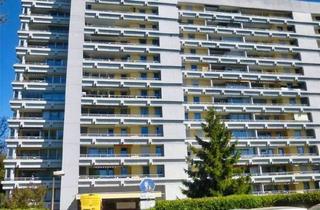 Wohnung kaufen in 71067 Sindelfingen, Sindelfingen - Funktionelle, sanierte 3-Zimmer-Wohnung im Hochhaus.