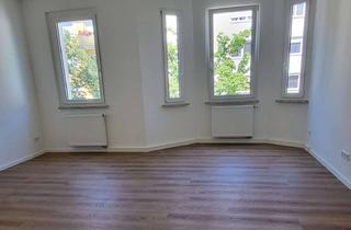 Wohnung kaufen in Humboldtstr. 102, 90459 Galgenhof, Stilvoll und hochwertig renovierte 3-Zimmer-Altbauwohnung in Nürnberg