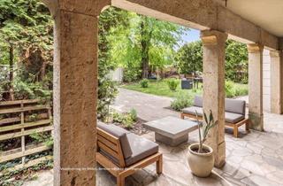 Wohnung kaufen in 01445 Radebeul, Eigentumswohnung mit Hauscharakter | Dachterrasse, Wintergarten & Sauna in Radebeul