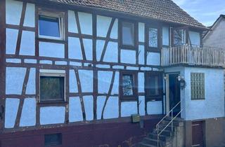 Haus kaufen in Luchgasse, 35274 Kirchhain, Platz für Ihre Ideen: Vielseitiges Haus in Kirchhain