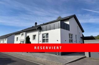 Doppelhaushälfte kaufen in 63594 Hasselroth, Modernisiertes 5-Parteienhaus mit Neubau-Doppelhaushälfte in ruhiger Lage