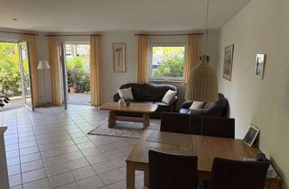 Wohnung kaufen in Ferdinand Straße 64, 46147 Sterkrade-Nord, Gepflegte 2,5-Zimmer-Wohnung in Oberhausen mit 100 qm Garten und Tiefgaragenstellplatz