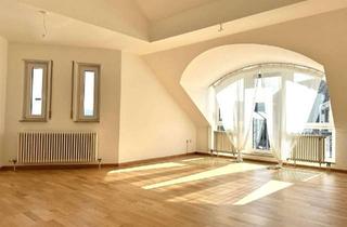 Wohnung kaufen in 67227 Frankenthal, Lichtdurchflutete Dachgeschosswohnung mit Balkon & TG-Stellplatz in Frankenthal (ohne Maklergeb.)
