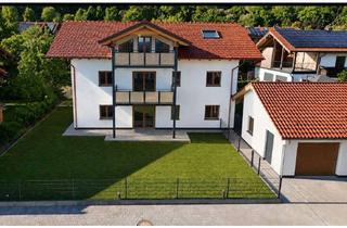 Wohnung mieten in Kampenwandstraße 34, 83530 Schnaitsee, Exklusive, komplett sanierte 3,5-Zimmer-Wohnung mit Bergblick, Balkon & Stellplätzen