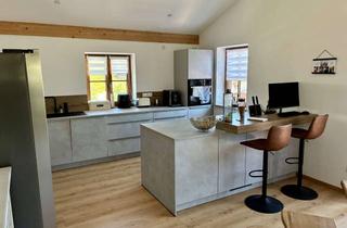 Wohnung mieten in 83737 Irschenberg, Moderne 4-Zimmer-Wohnung mit Balkon in ruhiger Lage
