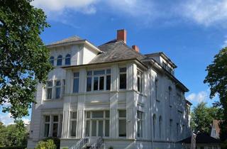 Wohnung mieten in 23611 Bad Schwartau, Altbauwohnung in Villa – Bestlage, zentral, ruhig und großzügig wohnen