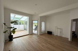 Wohnung mieten in 50737 Weidenpesch, Modernisierte 3-Zimmer-Wohnung mit Wintergarten, Terrasse & Garten in ruhiger Lage in Weidenpesch