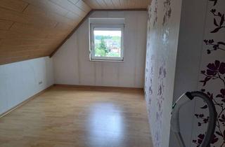 Wohnung mieten in Hauptstr 66, 41540 Dormagen, Wohnen mit Charakter: 3,5-Zimmer-DG-wohnung in Dormagen