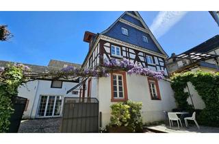 Haus kaufen in 54492 Erden, Charmantes, kernsaniertes Fachwerkhaus mit Innenhof, Nebengebäude & Parkmöglichkeiten in Erden