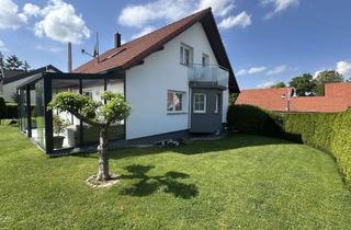 Einfamilienhaus kaufen in 74575 Schrozberg, Gepflegtes Einfamilienhaus mit viel Platz für Familie und Generationen, Garten und Doppelgarage