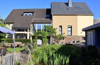 Haus kaufen in 56862 Pünderich, Attraktive Wohnidylle mit 3 modernen Ferienapartments