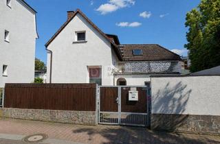 Wohnung mieten in Wörbachstraße, 60439 Frankfurt, Top!! Kleines Haus auf 2 Etagen mit Dachterrasse und Vorgarten