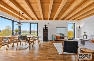 Haus kaufen in 86441 Zusmarshausen, Zusmarshausen / Wörleschwang - Architekten-Holzhaus Passivhaus A+, Tesla Powerwall Energieautark mit Westblick ins Zusamtal