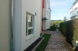 Wohnung kaufen in 73614 Schorndorf, Schorndorf - Ideale Altersvorsorge - moderne, barrierefreie Terrassenwohnung (Baujahr 2021)