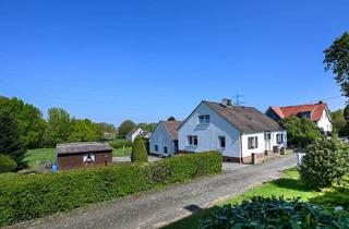Einfamilienhaus kaufen in 45529 Hattingen, Hattingen - Viel Platz für Ideen: Freistehendes Einfamilienhaus mit großem Grundstück in Niederwenigern
