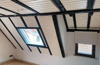 Wohnung kaufen in 72762 Reutlingen, Reutlingen - Über 6% Rendite für 4,5-Zimmer-DG-Wohnung