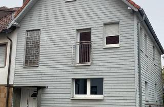 Doppelhaushälfte kaufen in 73268 Erkenbrechtsweiler, Erkenbrechtsweiler - Renovierungsbedürftiges Haus - ideal für Investoren u. Handwerker