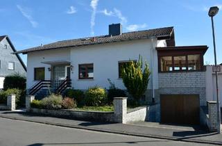 Mehrfamilienhaus kaufen in 35460 Staufenberg, Staufenberg - Mehrfamilienhaus in Mainzlar mit Weitblick - provisionsfrei