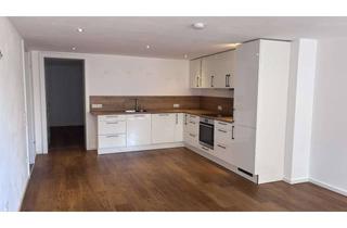 Wohnung kaufen in 83308 Trostberg, Hochwertige zentrale 4 Zimmer Whg mit Einbauküche & Garten