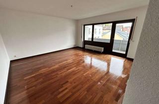 Wohnung kaufen in Bechererstraße 2/2, 79312 Emmendingen, Helles Apartment mit großem Balkon in ruhiger, zentraler Lage