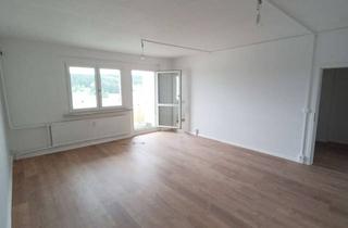 Wohnung mieten in Keplerstraße 21, 08248 Klingenthal, 4-Raum-Wohnung mit Balkon im 4.OG, frisch saniert mit Traum-Ausblick! Jetzt besichtigen!
