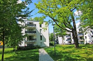 Wohnung mieten in Karl-Liebknecht-Straße 151b, 15711 Königs Wusterhausen, Elegante Traumwohnung mit großem Balkon, EBK, Grünblick und TG-Stellplatz!