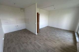 Wohnung mieten in Straße Der Deutschen Einheit 53, 39326 Wolmirstedt, Platz für die ganze Familie! 4-Zimmer-Wohnung mit Balkon!
