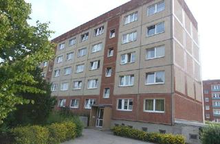 Wohnung mieten in Fichtenstraße 21, 06484 Quedlinburg, Tolle Aussicht: 2-Raum-Wohnung zum Selbstgestalten im 4. Obergeschoss