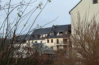 Wohnung mieten in Altmarkt, 08209 Auerbach, Große, helle 3-Raum-DG-Wohnung mit Loggia mitten im Zentrum von Auerbach!