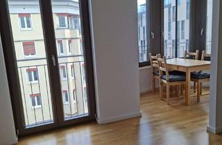 Wohnung mieten in Chausseestraße 122, 10115 Mitte, 2 Zimmer Wohnung mit Einbauküche, teilmöbliert mit Erker