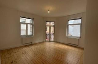 Wohnung mieten in 68169 Neckarstadt, Komplett sanierte 3 ZKB mit original Dielenböden und Wohnküche in stilvollem Altbau!
