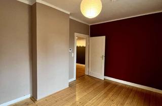 Wohnung mieten in Am Weißen Steine 10/12, 37085 Göttingen, 3 Zimmer Altbauwohnung mit hohen Decken, Dielenboden, Einbauküche & Gartennutzung unteres Ostviertel