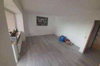 Wohnung mieten in Heilswannenweg 45, 31008 Elze, Schöne helle modernisierte Wohnung mit Balkon