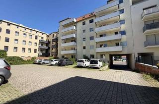 Wohnung mieten in Lemsdorfer Weg 16, 39112 Sudenburg, Frisch renoviertes Wohnglück: Großzügige 3-Zimmer-DG-Wohnung mit Lift & Balkon