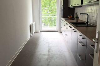 Wohnung mieten in Arndtstraße, 39108 Stadtfeld Ost, Alles drin: Einbauküche + Balkon + Wanne und Dusche