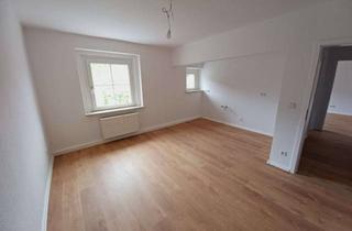 Wohnung mieten in Schulstraße 74, 08248 Klingenthal, Exklusiv wohnen im Grünen! XXL-3-Raumwohnung neu saniert mit Gäste-WC und Waschküche!