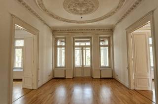 Wohnung mieten in Rheinstr. 98, 65185 Wiesbaden, Elegante 4-Zimmer Altbauwohnung mit prachtvollem Stuck
