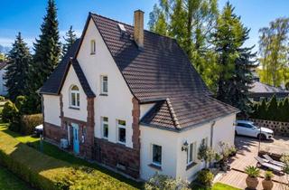 Villa kaufen in 04425 Taucha, Modernisierte Villa mit Traumgarten, Pool und Outdoor-Lounge – Ihr privates Wohnparadies in Taucha