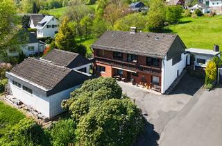 Einfamilienhaus kaufen in 51491 Overath, Freistehendes Einfamilienhaus - Wohnen mit Fernblick und Poolhaus